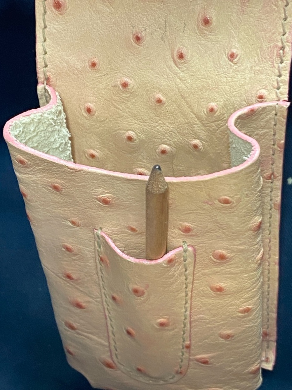 Dooney & Bourke Peach/Coral Ostrich-Texture Tote with Pink Trim Leather Vintage - Picture 14 of 17